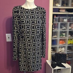 H&M Black and White Circle Pattern Dress